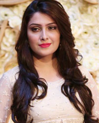 Ayeza Khan